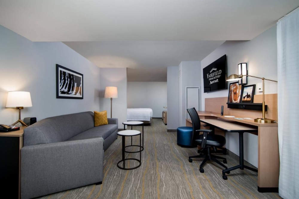 Room image 3